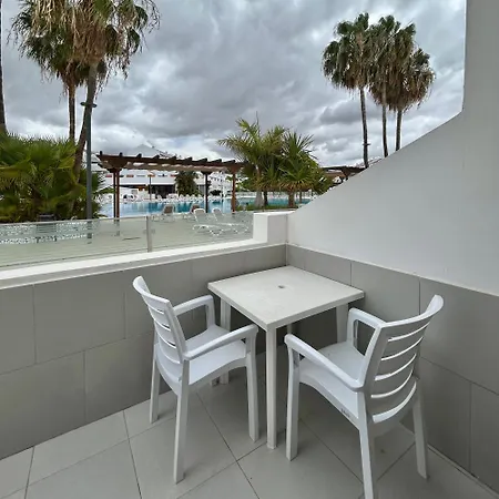 Poolside In Costa Silenciok102 Апартаменты *